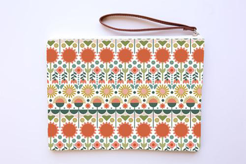 Pouch Popping Flowers By Gingiber For Moda - Multiple Of 6