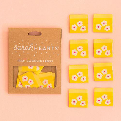 Sew In Labels Yellow Daisy By Sarah Hearts For Moda - Multiple Of 6