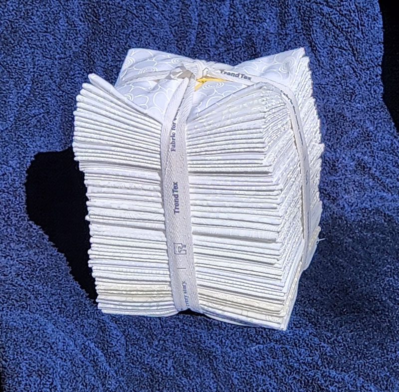 Muslin Prints White Canadian Fat 1/4\'s - 40 Pcs.