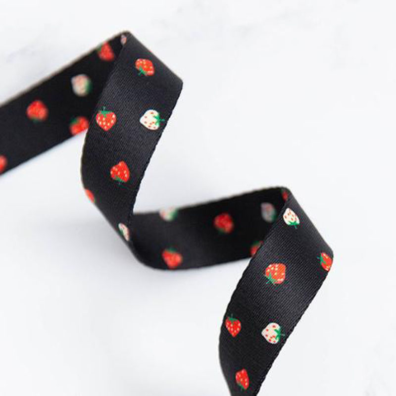 Webbing Mini Berry In Black 1" Wide 22.86 Mtr By Kimberly Kight For Moda